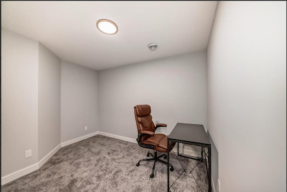 Apartment Cozy Basement