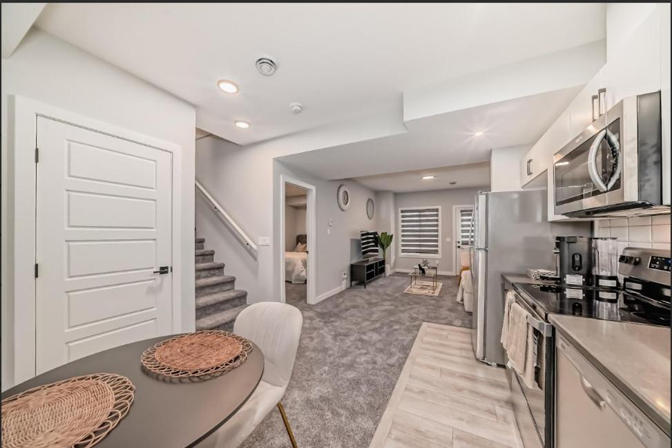 Cozy Basement Calgary